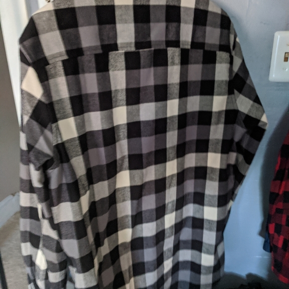 Oakley Winter Flannel (L) - Picture 3 of 3